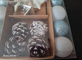 Brand new christmas tree decorqtions