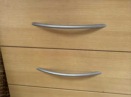 2 x bedside drawers