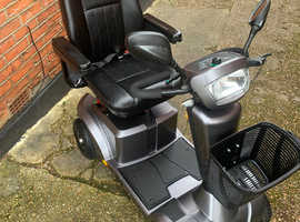 Sterling S425 mobility scooter Excellent condition