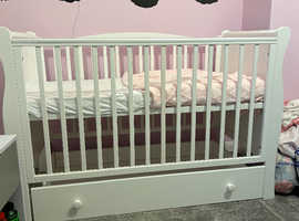 Angel sleigh cot bed
