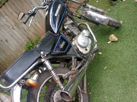 GN 125 suzuki