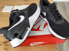 Nike Airmax system trainers