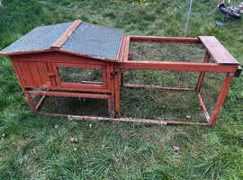 Rabbit hutch