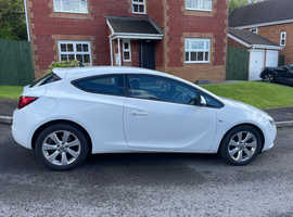 Vauxhall Astra, 2012 (12) White Hatchback, Manual Petrol, 60,081 miles