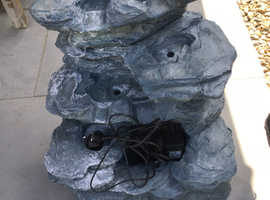 Mains powered water feature