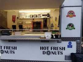 Doughnut trailer/van catering trailer