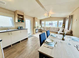 CHEAP CARAVAN FOR SALE IN CLACTON NEAR THE BEACH