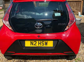 Toyota Aygo, 2017 (17) Red Hatchback, Manual Petrol, 6,930 miles