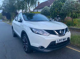 Nissan Qashqai, 2017 (17) white hatchback, Cvt Petrol, 31,500 miles