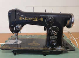 Lucznik Radom KL86 Sewing Machine.