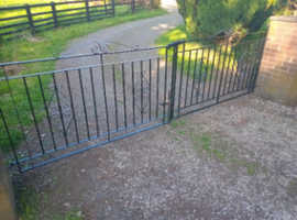 Painting services - Sheds, gates, fences, pergolas, garden furniture, etc
