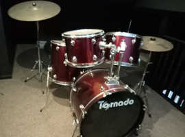 Tornado Drums Kit & Covers Vgc.
