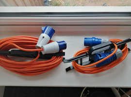 Hook up cables