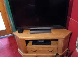 Oak corner TV stand with TV & DVD player