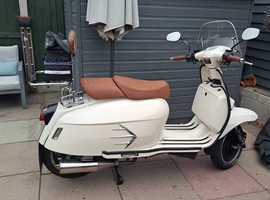 Royal Alloy 300cc  . poss del. also 1969 stunning classic Lambretta to follow. poss del.
