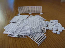 OO / HO Gauge Construction fence 1:76 Scale for Model Railway pack of 30 + bases