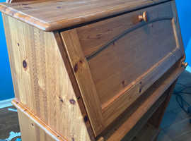 Solid pine art station/writing bureau/desk