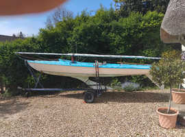 Sailing Dinghy Flying 15