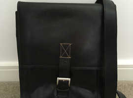 Hidesign Unisex Crossbody Leather Satchel Bag