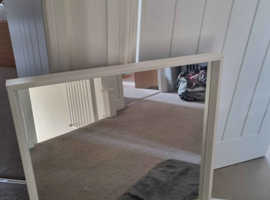 Wall mirror