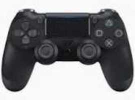 2 DUALSHOCK 4 CONTROLLERS