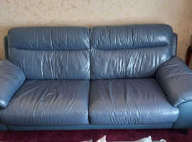 4 piece blue leather suite