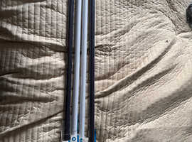 4 x tension rods. 109 - 191cm.