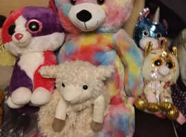 Collection of stuffed toys!! (PRICE VARIES SO PLEASE READ DESCRIPTION)