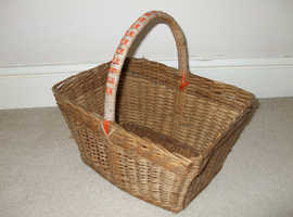 Wicker basket Vintage picnic basket