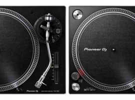 2 x Pioneer PlX 500's in as new condition