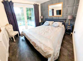 Luxury airbnb stay for 2 in Carrickfergus Northern Ireland