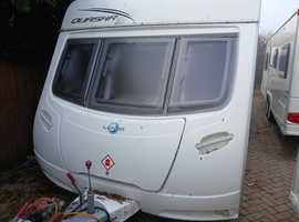 2010 LUNAR QUASAR 544 Caravan. **Single axle. Fixed bed. 4 berth**