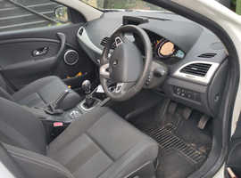 Renault Megane,  Tom-Tom Dynamique dci eco 2012 (12) White Hatchback, Manual Diesel, 119570 miles