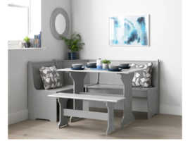 Dining table set