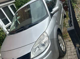 Renault Megane, 2008 (58) Silver MPV, Manual Diesel, 179,926 miles