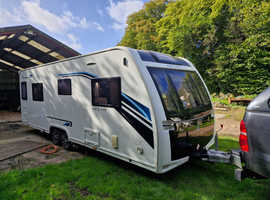 Twin axell caravan