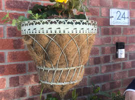Metal Hanging Baskets
