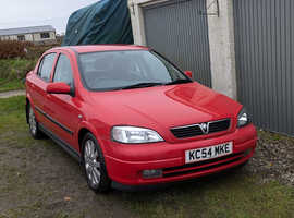Vauxhall Astra Sport, (Twinport) 2004 (54) Red Hatchback, Manual Petrol, 47,613 genuine miles