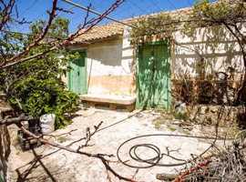 Gran Canaria estate, finca with cave house and old stone house near Tejeda