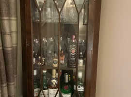 Free Glass drinks cabinet