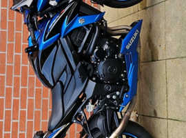 Suzuki gsxs 750 phantom Z