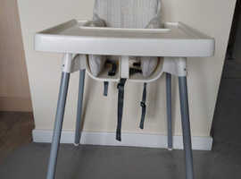 Highchair - Baby highchair including tray and supporting cushion with cover