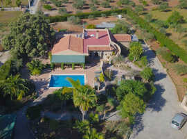 Property for sale by owner 4600 m of land Finca with 2 houses and 2 apartments and swimming pool