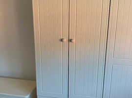 Bedroom Furniture Set