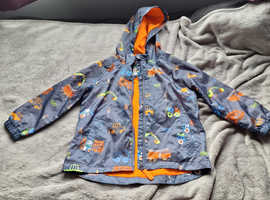 Children new coat lightweight mac size 5 to 6 years