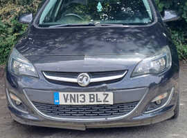 Vauxhall Astra, 2013 (13) Black Hatchback, Manual Diesel, 163,000 miles