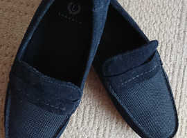 Lincoln Gents navy suede loafer shoe.
