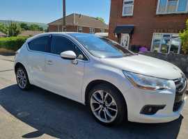 Citroen DS4, 2013 (13) White Hatchback, Manual Diesel, 154,000 miles