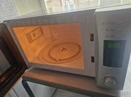 SILVER MICROWAVE 1000 WATT