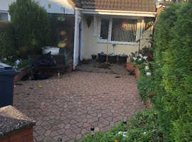 Garden grafts looking for people who want there garden nice and tidy for the summer